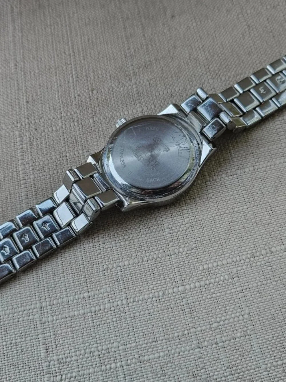 N/A fashion wristwatch